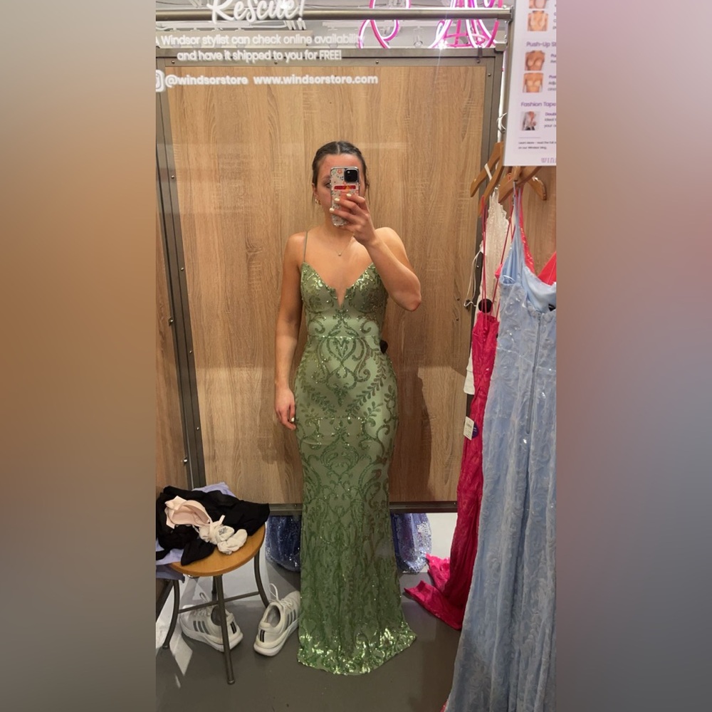 Green Windsor prom dress